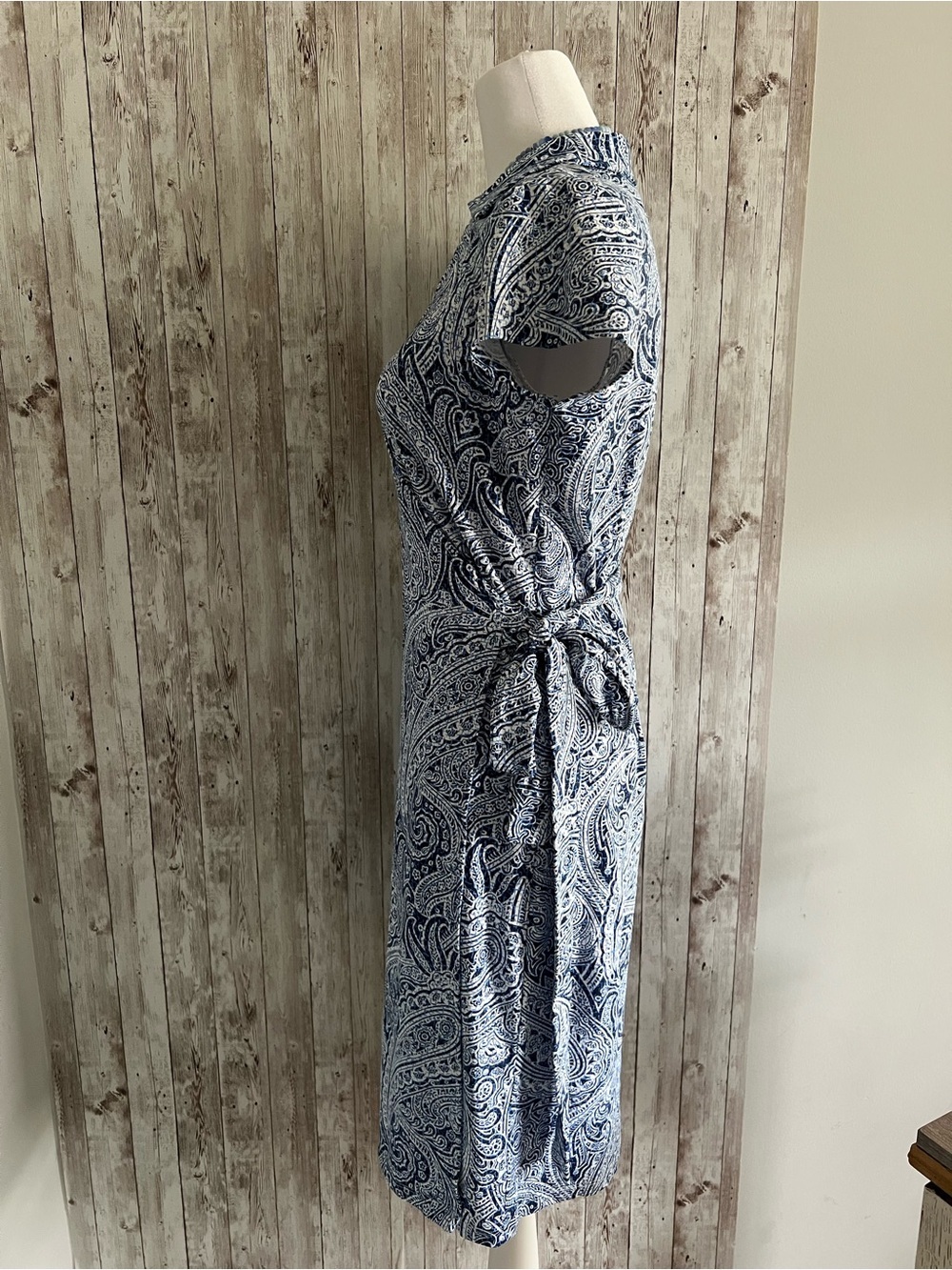 J. McLaughlin Blue and White Paisley Wrap Dress Stretch Business Casual Small - Picture 2 of 5
